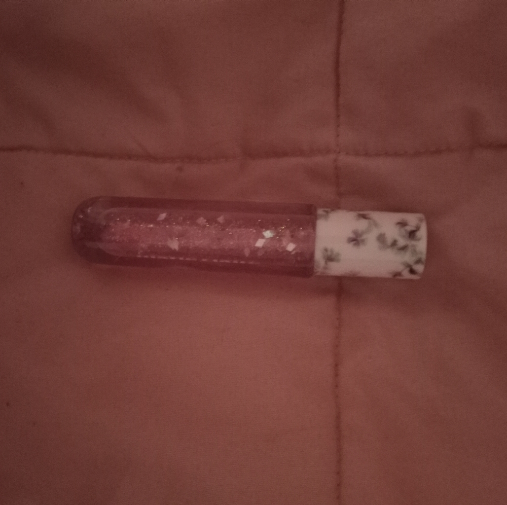 lip gloss